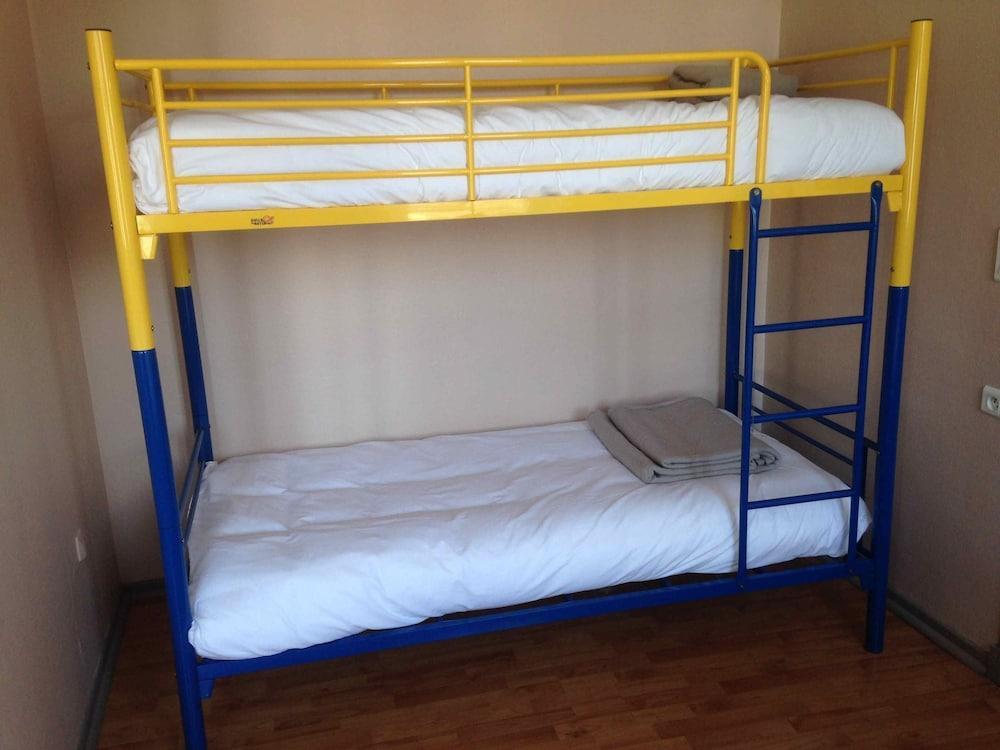 Le Rochegude Hotel 2*