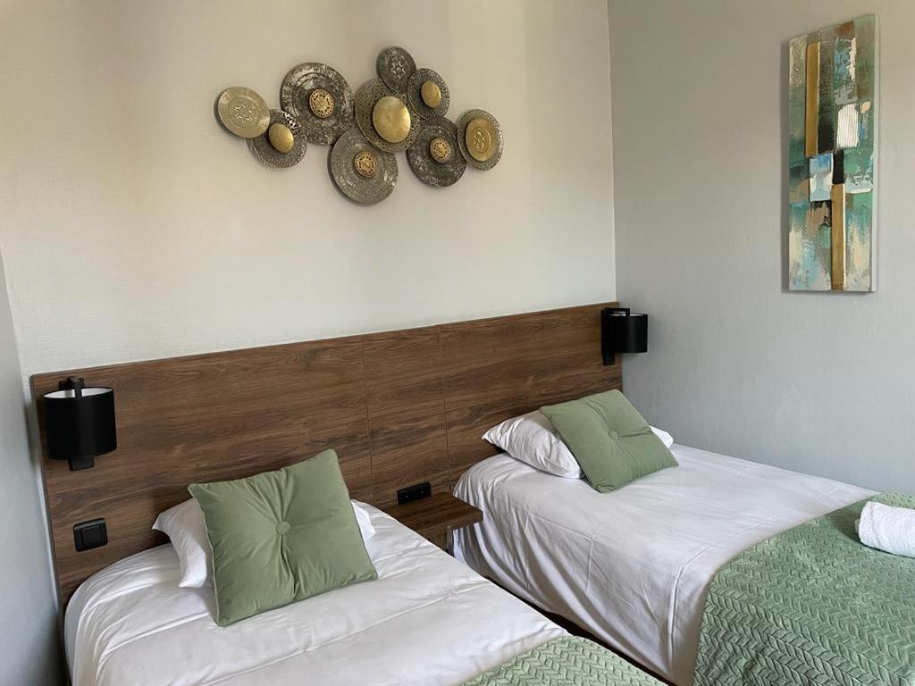 Hotel Le Rochegude 2*